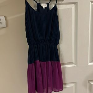 Olive and Oak pleated dress! Good condition!!